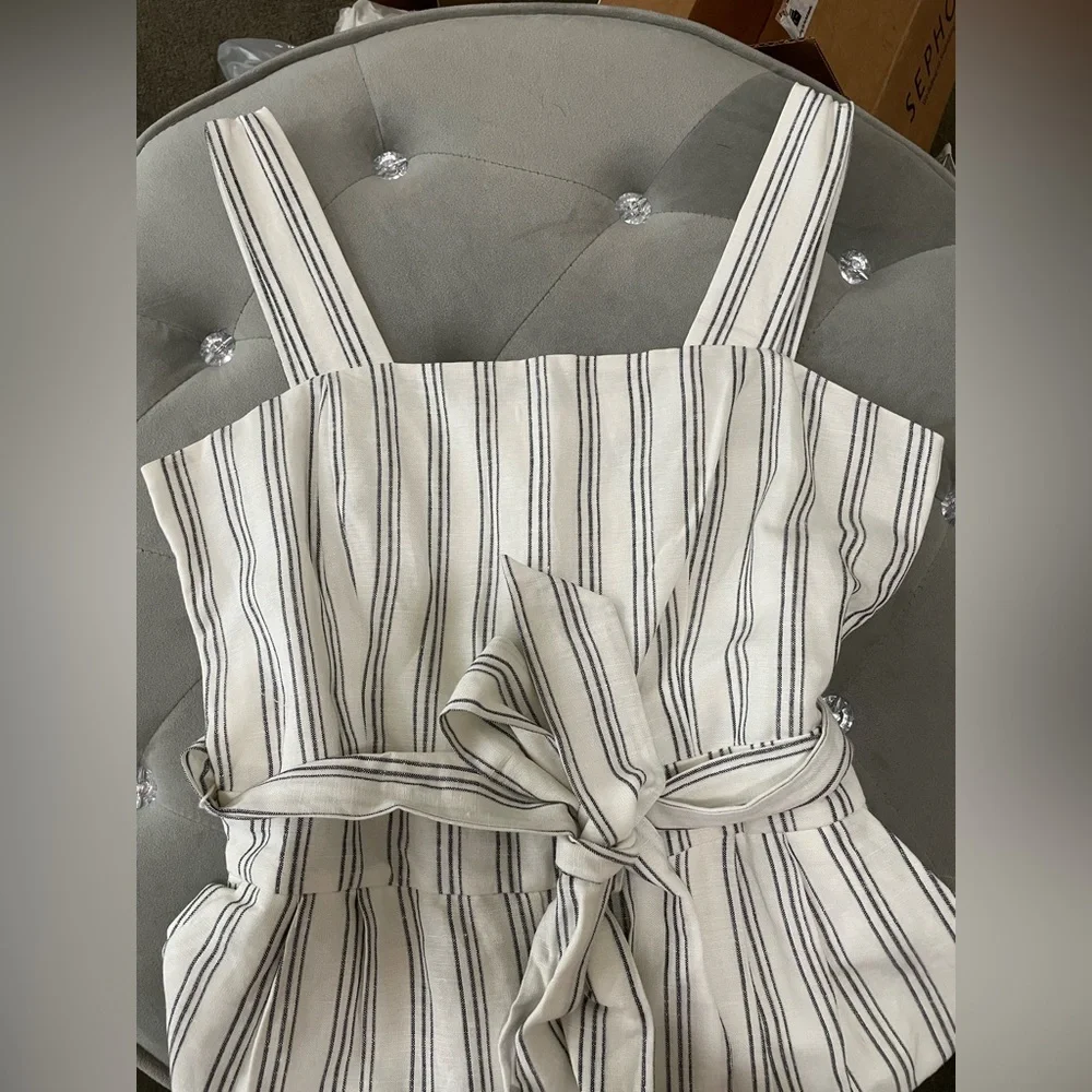 Linen Jumpsuit - Picture 2 of 4